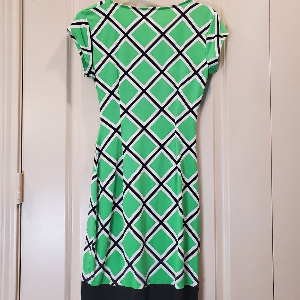 Green Patterned Side Ruched Dress - Picture 4 of 4